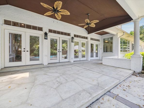 1606 Lodge Falls Court, Kingwood TX 77345