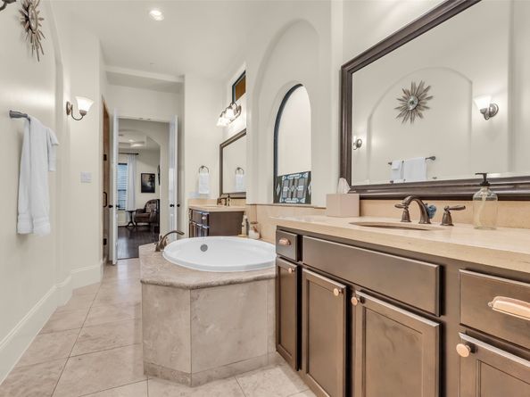 2505 Couch Street A, Houston TX 77008