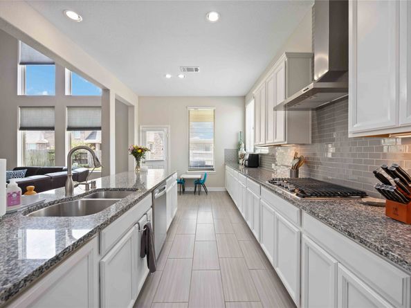 9415 Heath River Lane, Cypress TX 77433