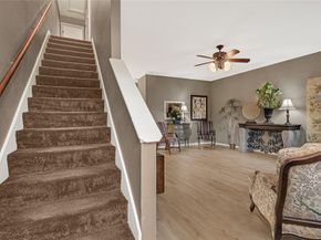 9800 Pagewood Lane 2703, Houston TX 77042