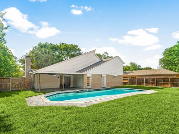 7306 Creek Crest Drive, Houston TX 77095