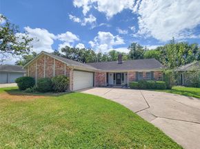 13823 Piping Rock Lane, Houston TX 77077