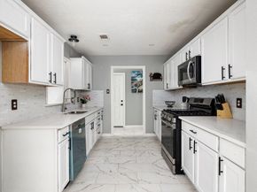 111 Ambershadow Drive, Houston TX 77015