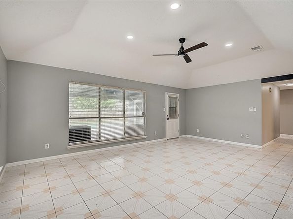 111 Ambershadow Drive, Houston TX 77015