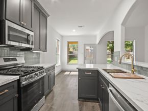 71 Black Swan Place, Magnolia TX 77354
