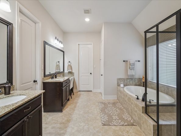 18415 Hounds Lake Drive, New Caney TX 77357