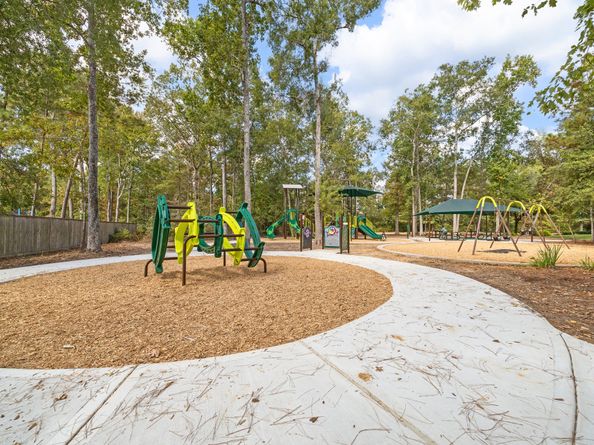18415 Hounds Lake Drive, New Caney TX 77357