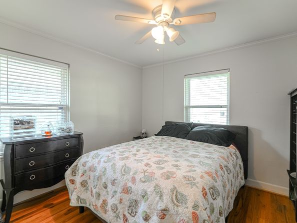 2222 Wakefield Drive, Houston TX 77018