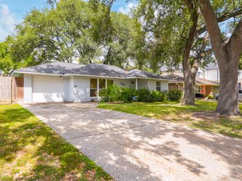 2222 Wakefield Drive