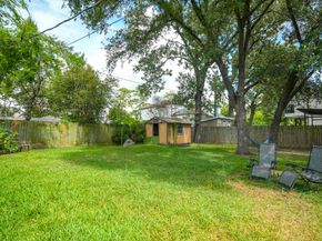 2222 Wakefield Drive, Houston TX 77018