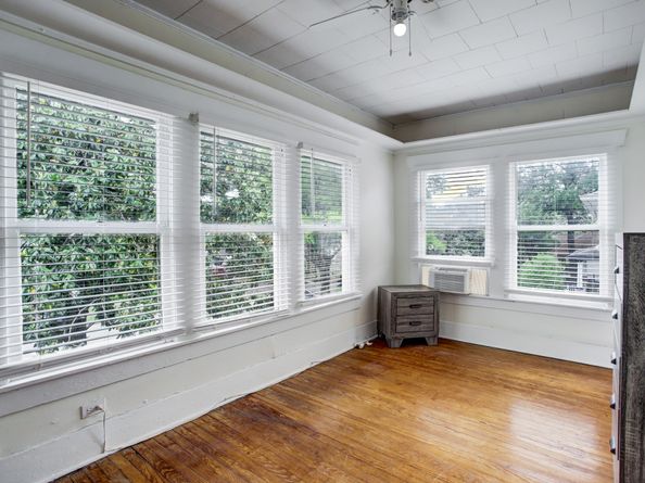 1847 Harvard Street, Houston TX 77008