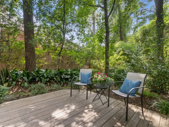 27 Heartleaf Court, The Woodlands TX 77381