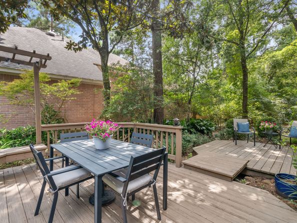 27 Heartleaf Court, The Woodlands TX 77381