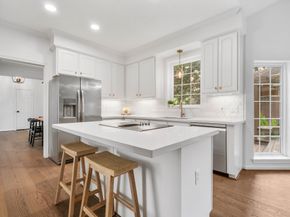 27 Heartleaf Court, The Woodlands TX 77381