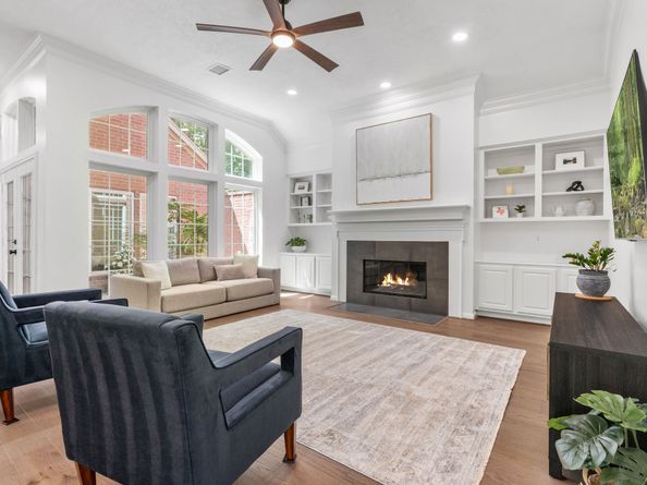 27 Heartleaf Court, The Woodlands TX 77381