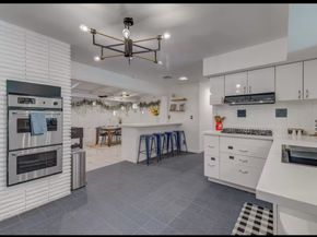 7916 Glenview Drive, Houston TX 77061