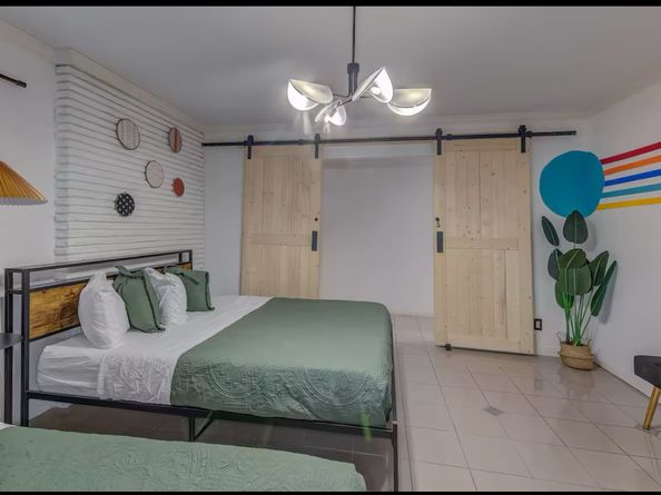 7916 Glenview Drive, Houston TX 77061