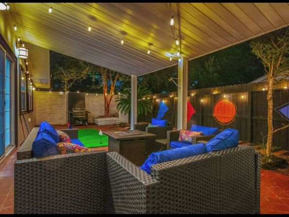 7916 Glenview Drive, Houston TX 77061