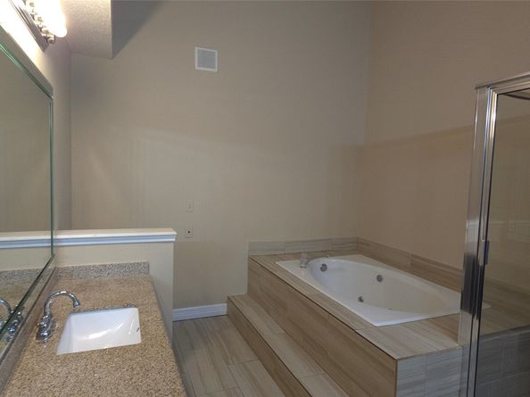 1538 Ridgebriar Drive, Houston TX 77014