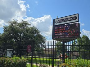 1538 Ridgebriar Drive, Houston TX 77014