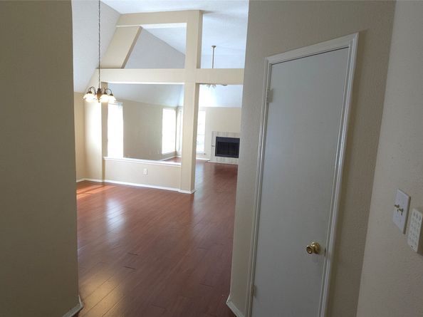 1538 Ridgebriar Drive, Houston TX 77014