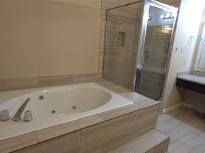 1538 Ridgebriar Drive, Houston TX 77014