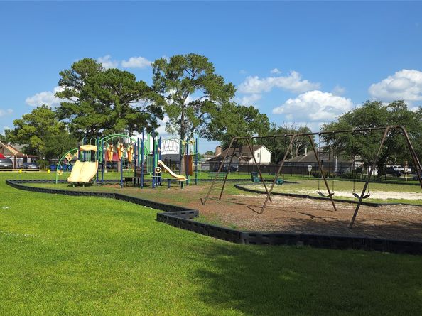 1538 Ridgebriar Drive, Houston TX 77014