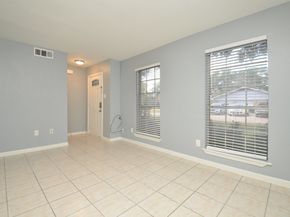 10018 Knoboak Drive 13, Houston TX 77080