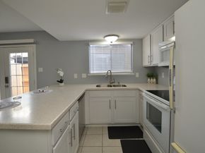 10018 Knoboak Drive 13, Houston TX 77080