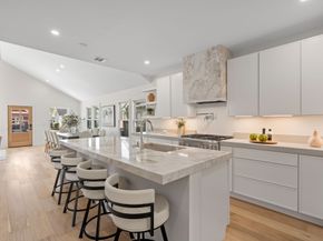 1011 W Cottage Street, Houston TX 77009