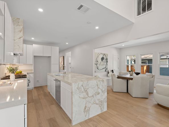 1011 W Cottage Street, Houston TX 77009