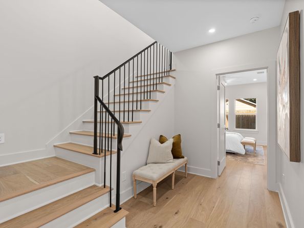 1011 W Cottage Street, Houston TX 77009