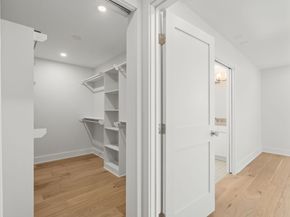 1011 W Cottage Street, Houston TX 77009