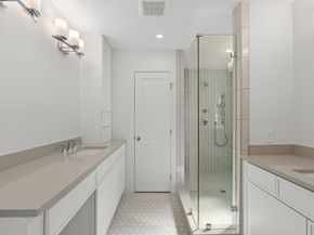 1011 W Cottage Street, Houston TX 77009