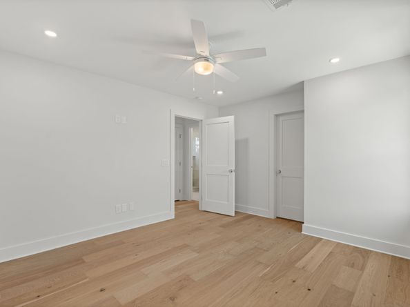 1011 W Cottage Street, Houston TX 77009