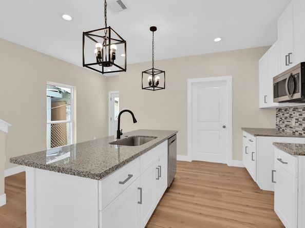 418 Delaware Street, Houston TX 77029