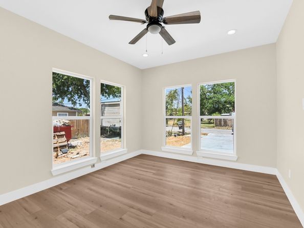 418 Delaware Street, Houston TX 77029