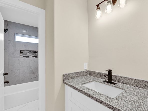 418 Delaware Street, Houston TX 77029