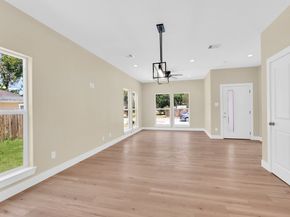 418 Delaware Street, Houston TX 77029