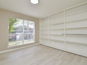 1950 Spenwick Drive 302, Houston TX 77055