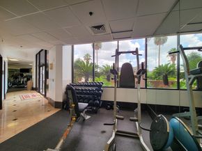 3525 Sage Road 1007, Houston TX 77056
