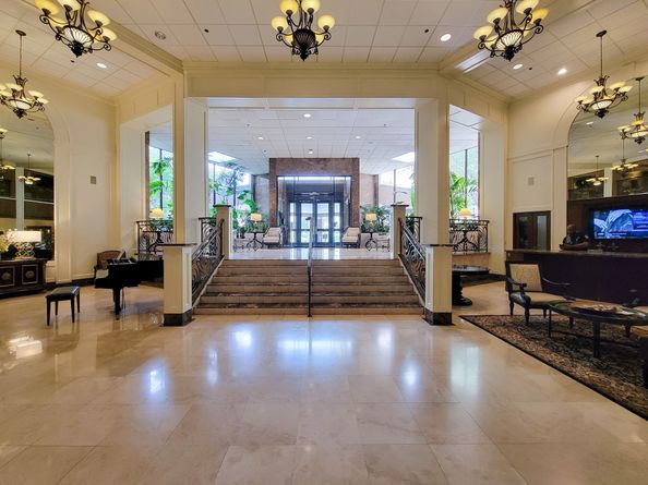 3525 Sage Road 1007, Houston TX 77056