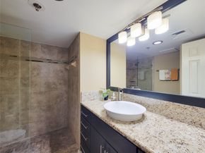 3525 Sage Road 1007, Houston TX 77056