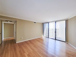 3525 Sage Road 1007, Houston TX 77056