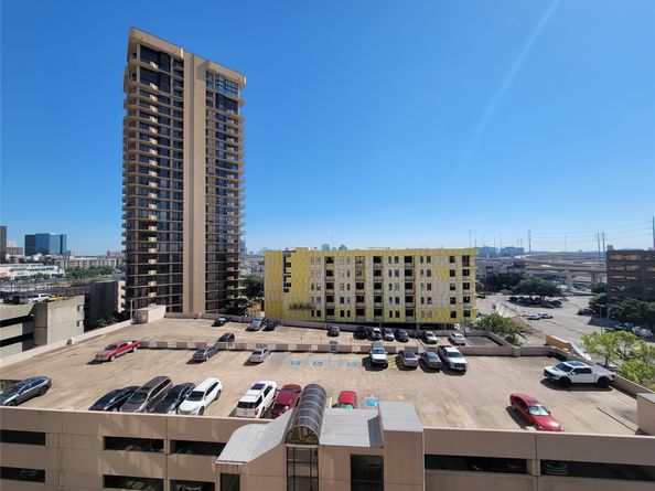 3525 Sage Road 1007, Houston TX 77056