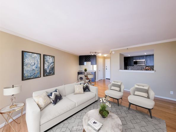 3525 Sage Road 1007, Houston TX 77056