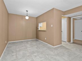 201 W Rosamond Street 53, Houston TX 77076