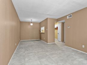 201 W Rosamond Street 53, Houston TX 77076