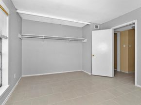 201 W Rosamond Street 53, Houston TX 77076