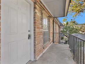 201 W Rosamond Street 53, Houston TX 77076